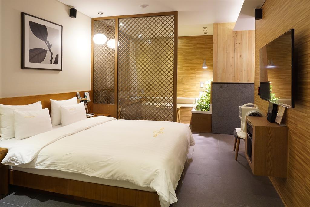 Polo Tourist Hotel Інчхон Екстер'єр фото