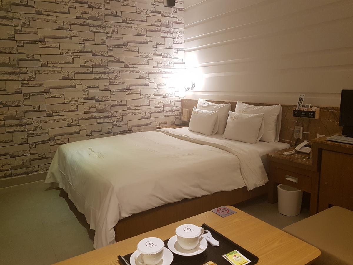 Polo Tourist Hotel Інчхон Екстер'єр фото