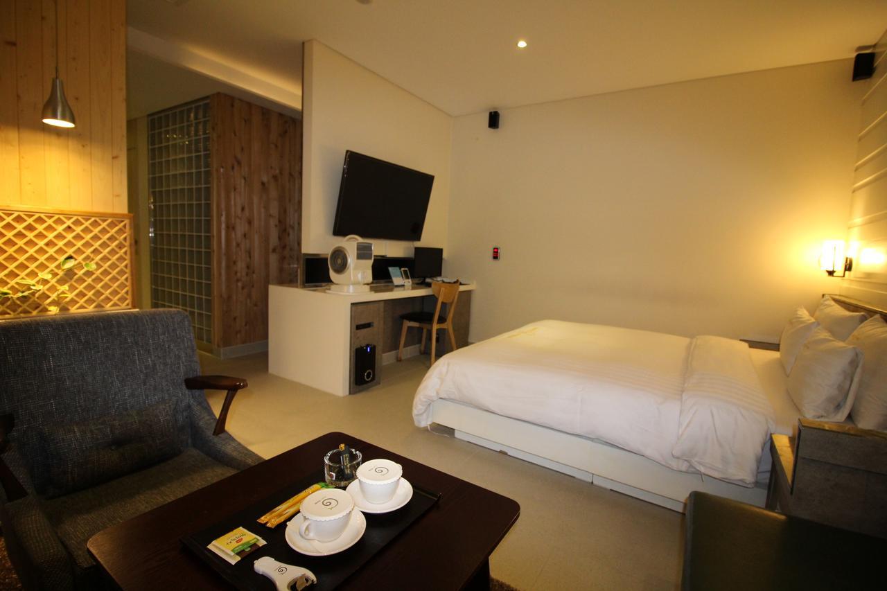 Polo Tourist Hotel Інчхон Екстер'єр фото