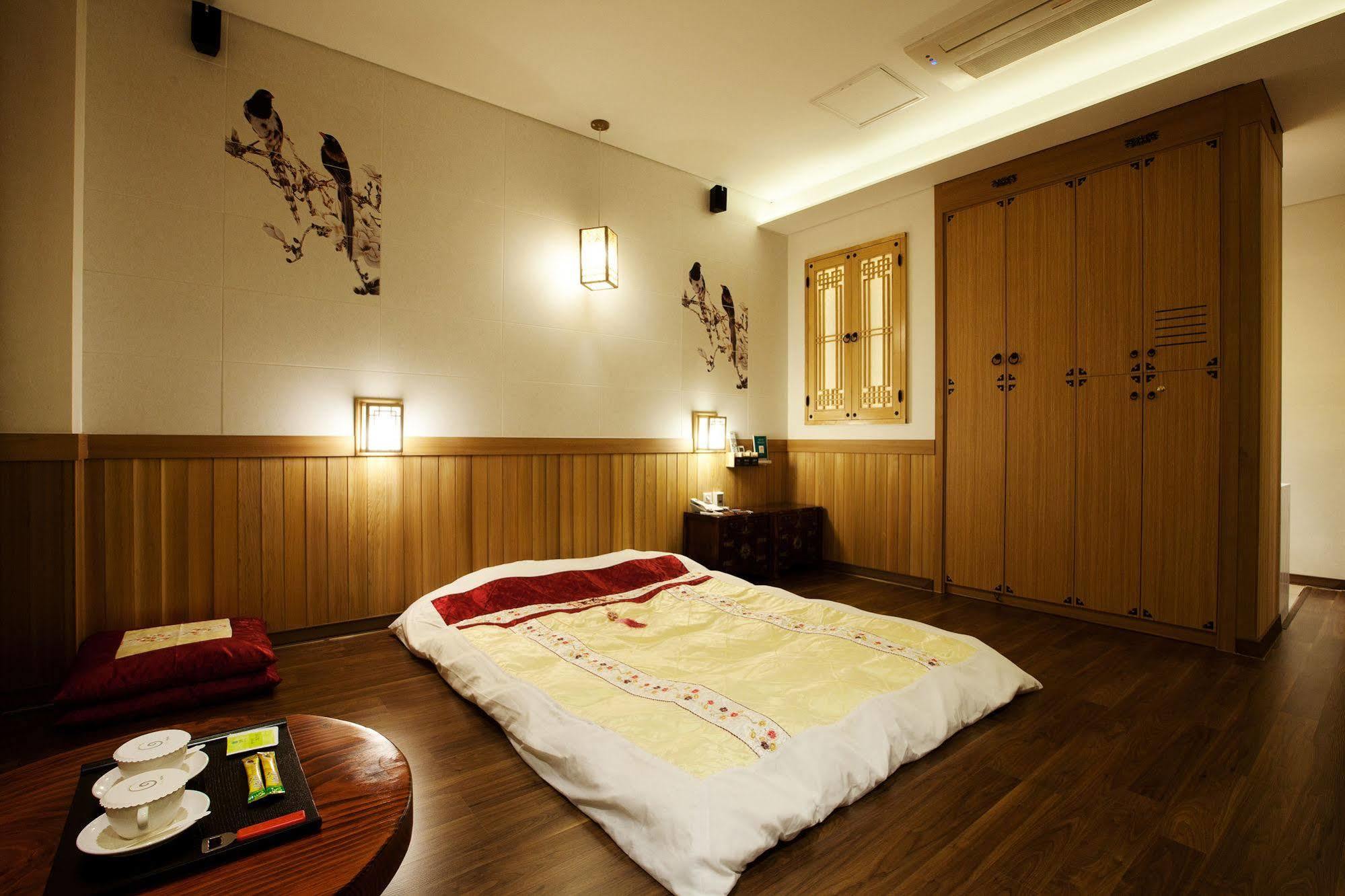 Polo Tourist Hotel Інчхон Екстер'єр фото