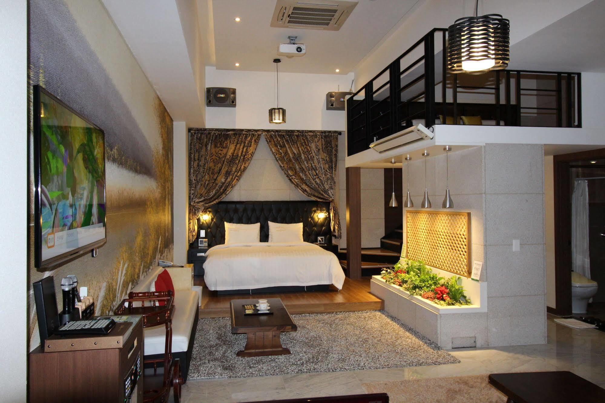 Polo Tourist Hotel Інчхон Екстер'єр фото