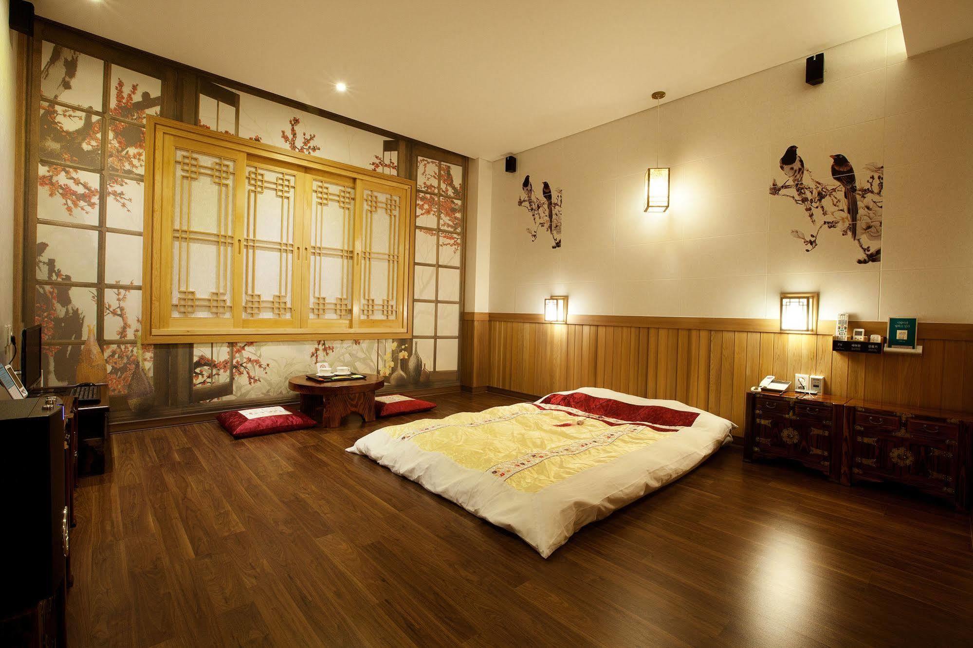 Polo Tourist Hotel Інчхон Екстер'єр фото